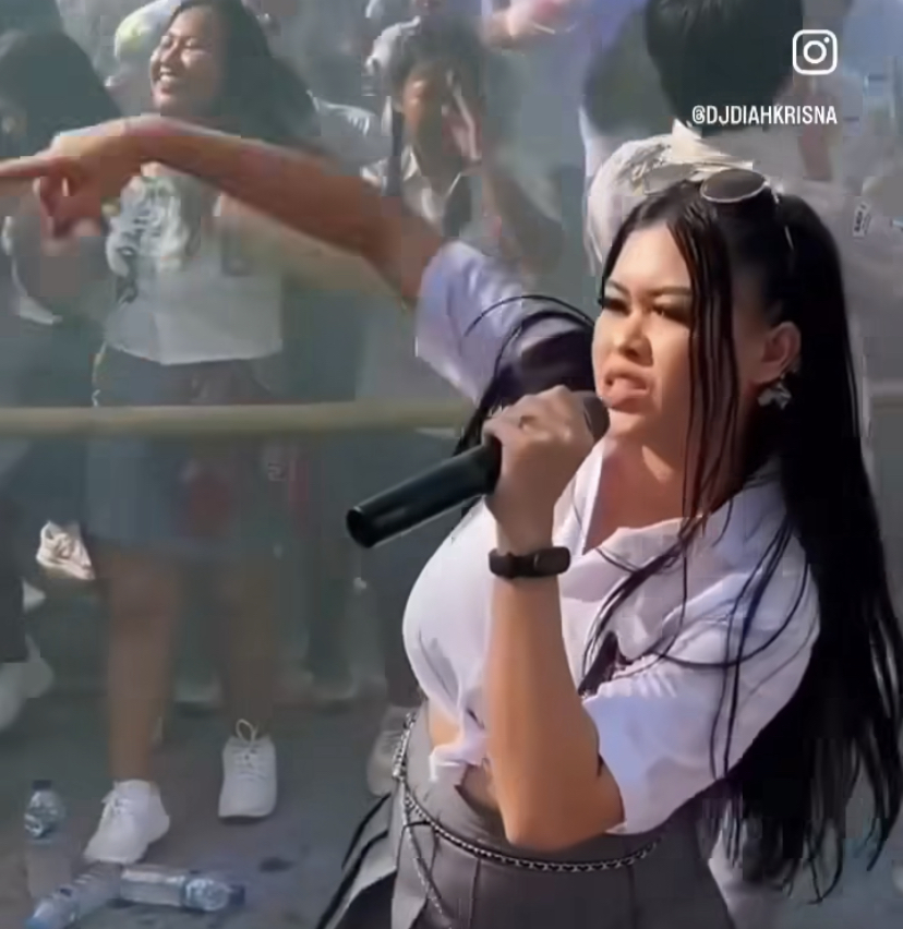 VIRAL: Postingan video viral tunjukan acara kelulusan dengan mengundang DJ seksi di salah satu SMKN di Tejakula, Buleleng