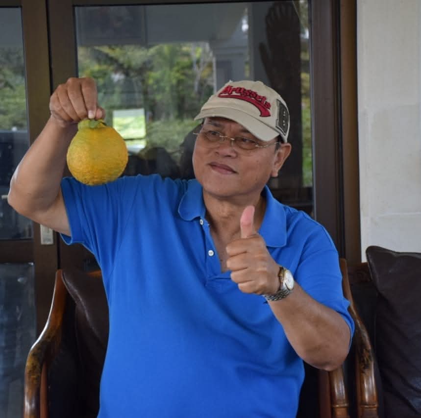 Pensiunan notaris yang kini mengolah kebun, I Made Arnaja