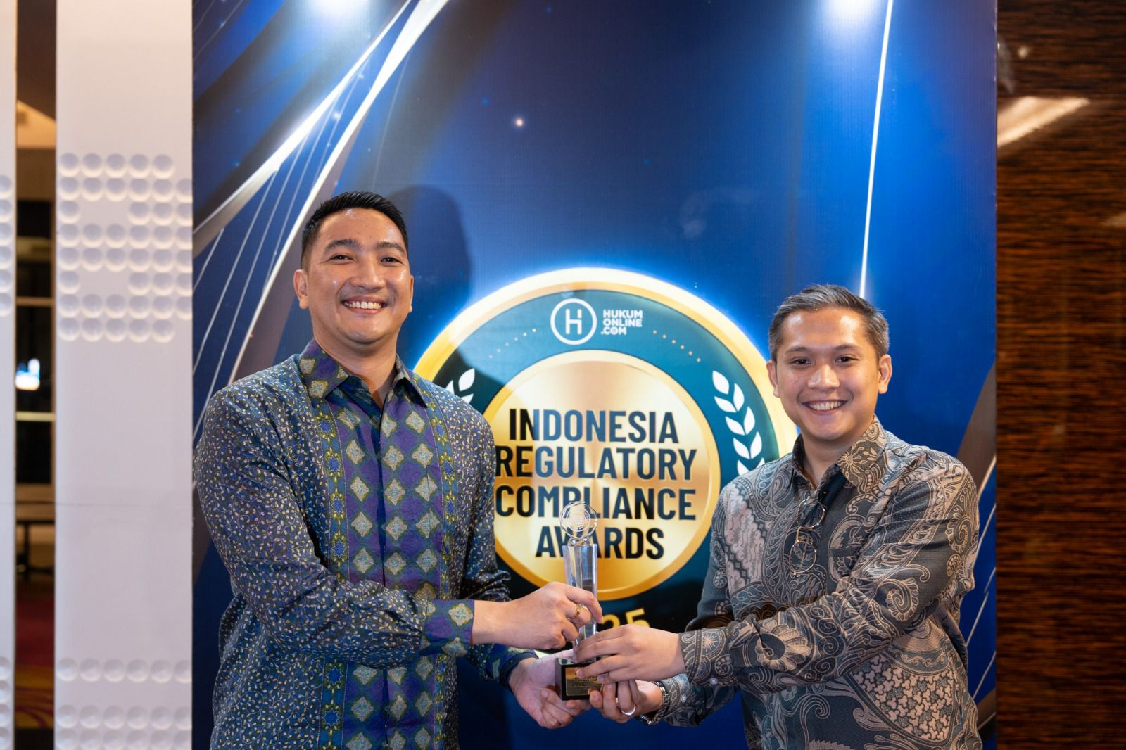 General Counsel Pintu Malikulkusno Utomo PT Pintu Kemana Saja (PINTU) mengumumkan telah meraih penghargaan Notable Enterprise in Regulatory Compliance (Gold) sektor Finansial Service Non-Bank