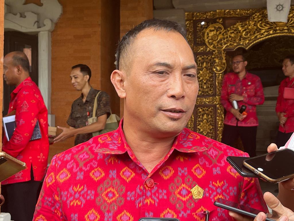 Ketua DPRD Tabanan, I Nyoman Arnawa