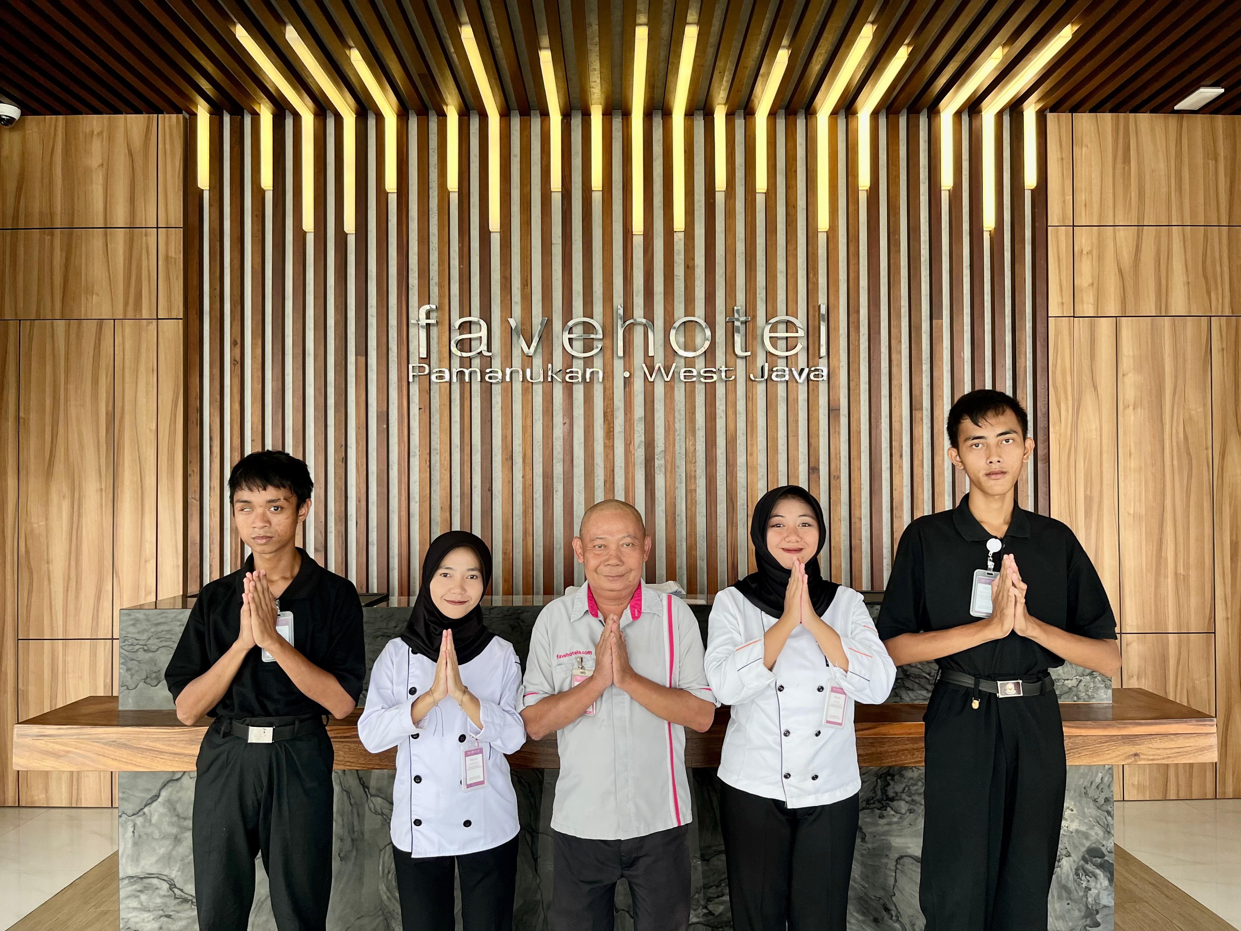 Staf difabel di Aston Kuta Hotel & Residence