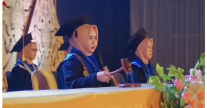 Ramai Wisuda SMK CBM Mirip Sidang Senat Kampus, Kepala Sekolah Angkat Bicara