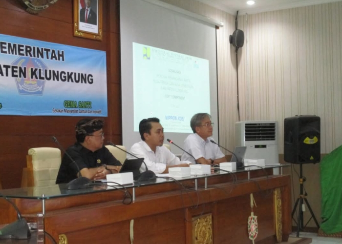FINAL : Balai Wilayah Sungai (BWS) Bali-Penida menggelar sosialisasi desain final rencana penanganan pantai, Kamis (15/5/2025), bertempat di Ruang Rapat Praja Mandala, Kantor Bupati Klungkung.