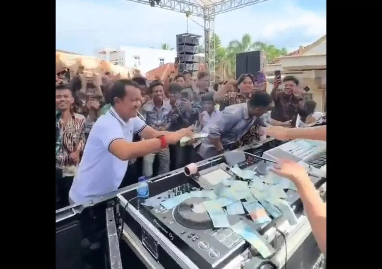 Anggota DPRD Lampung Utara viral sawer DJ