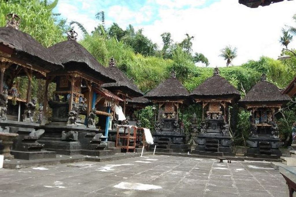 Pura Luhur Kroya di Banjar Nyambu, Desa Nyambu, Kediri, Kabupaten Tabanan, Bali