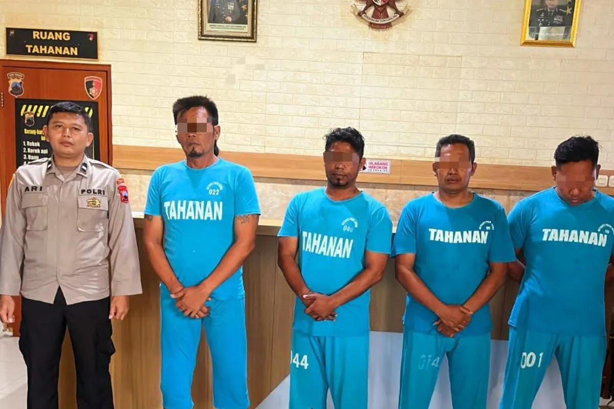 GRIB JAYA: Empat anggota GRIB Jaya pelaku perusakan aset KAI diamankan Polda Jateng di Semarang, Sabtu (17/5/2025).