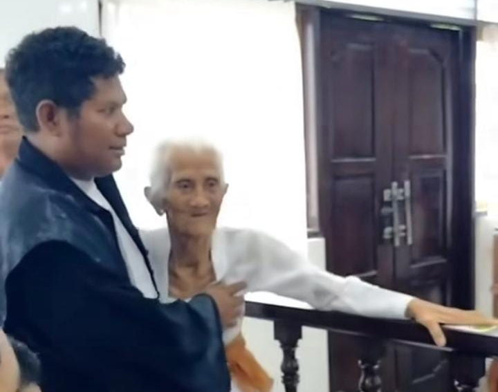 Nenek 93 Tahun Jalani Sidang Sengketa Tanah Disorot Publik