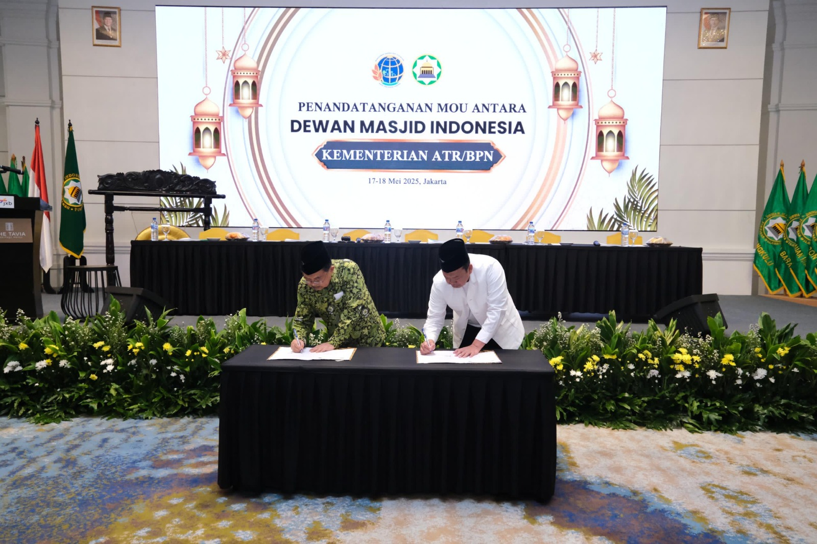 Menteri Nusron Berkomitmen Tuntaskan Sertipikasi Tanah Wakaf dalam Lima Tahun