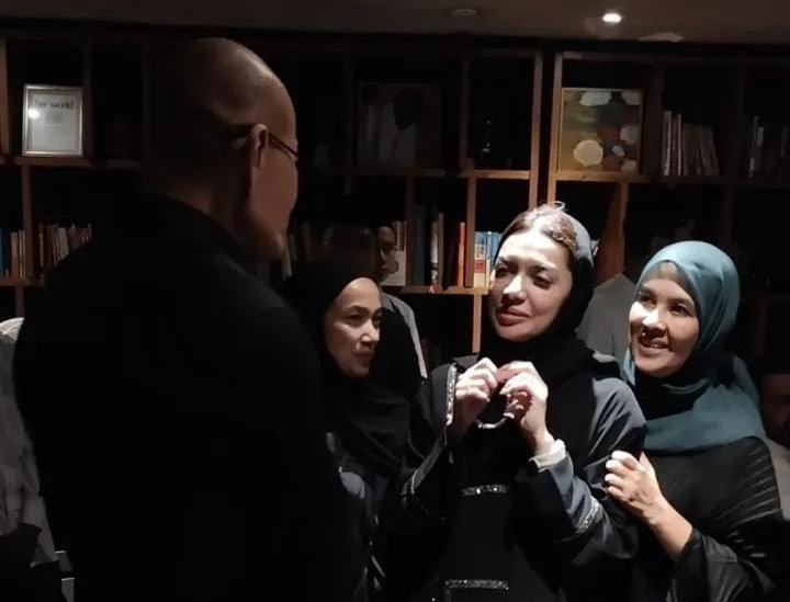 Deddy Corbuzier sampaikan duka mendalam atas kepergian suami Najwa Shihab