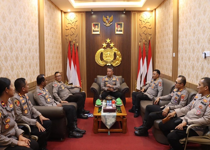 STRATEGI : Tim Karojianstra Staf Operasi (Stamaops) Polri melaksanakan kunjungan kerja ke Polres Gianyar, Selasa (20/5/2025).