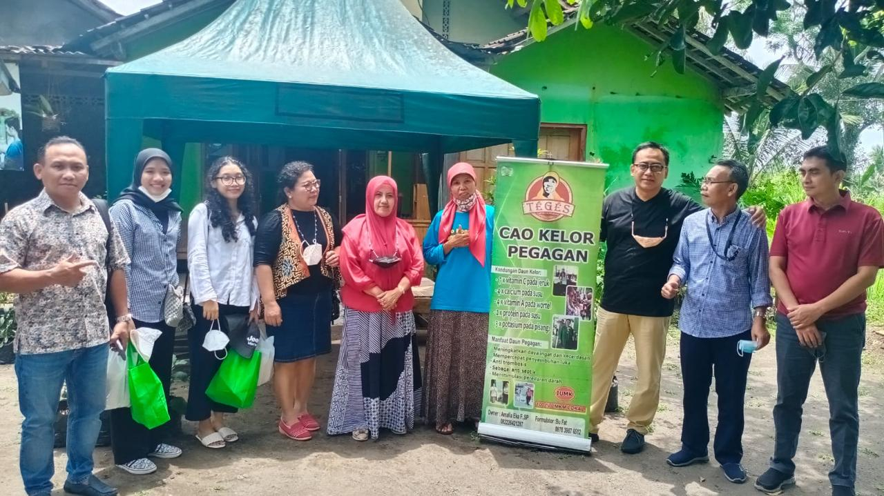 Siti Fatimah berhasil mengubah peluang sederhana menjadi usaha kuliner lokal bernama Pawon Teges