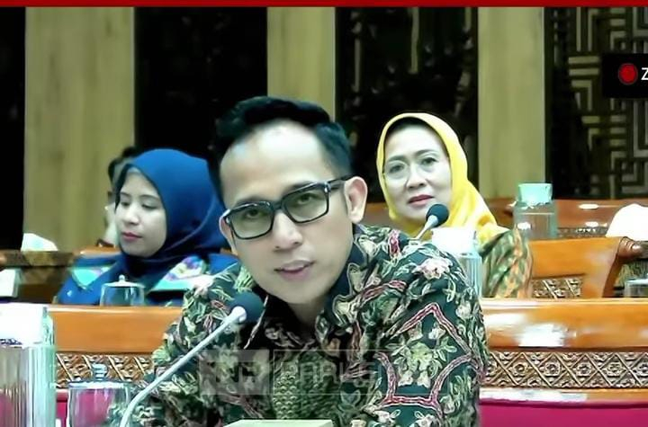 Denny Cagur Kritik Program Barak Militer Ala Dedi Mulyadi