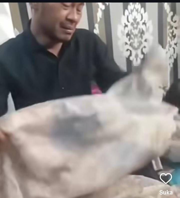 Viral video Wadison Pasaribu menangis disamping jasad sang istri