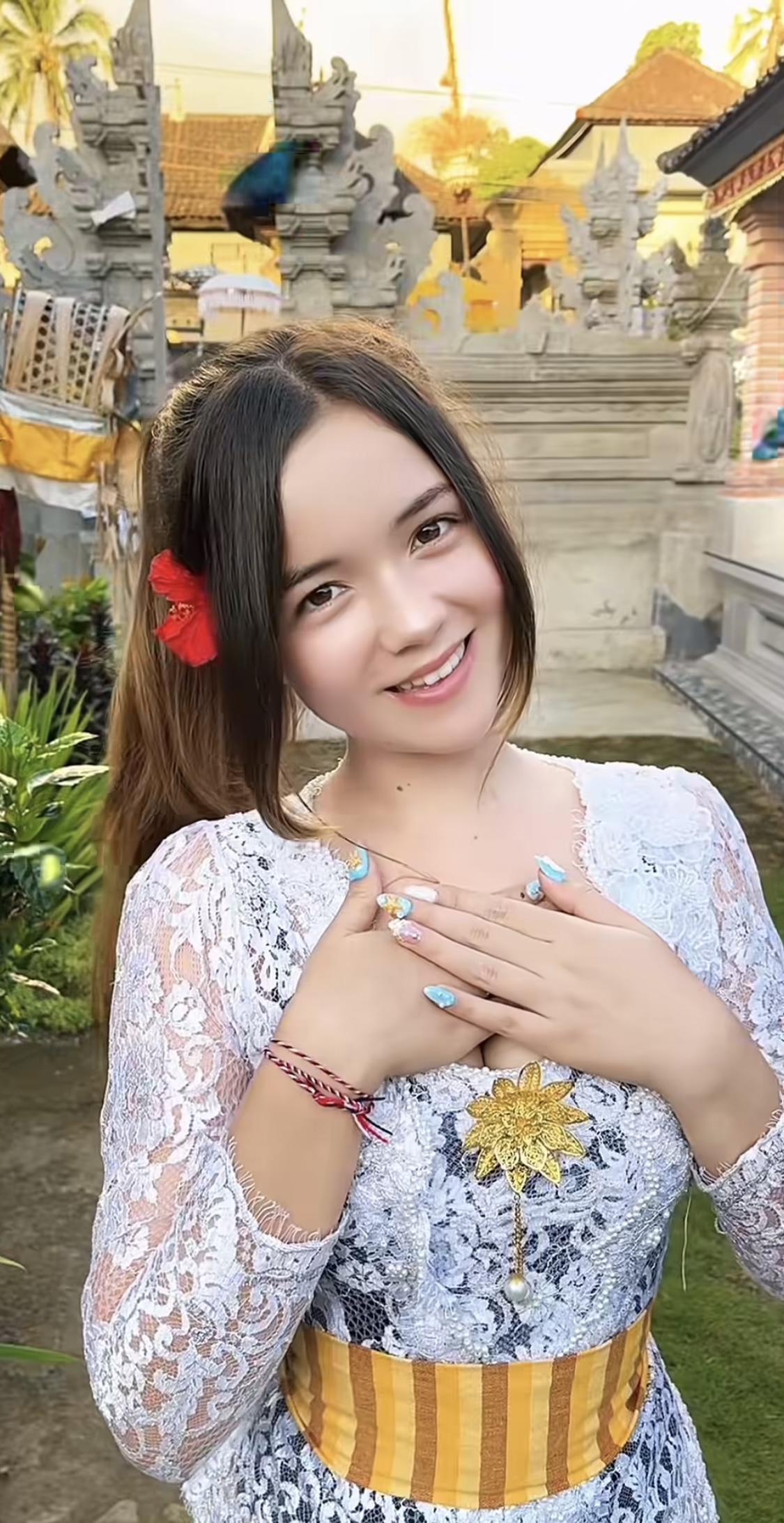 Konten kreator, Ni Kadek Ayu Wahyuni Dewi aliat Cening Ayu.