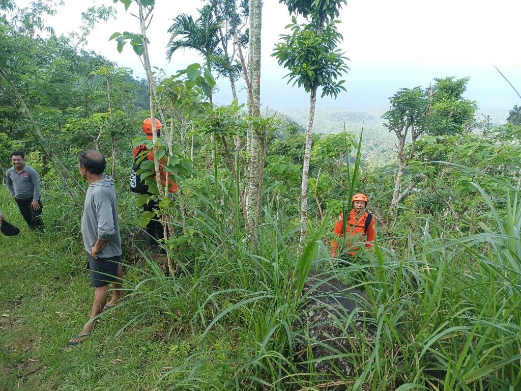 PENCARIAN: Proses pencarian I Made Rerod yang tak kunjung pulang.