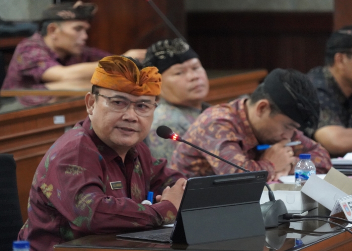 Kepala BKPSDM Karangasem I Komang Agus Sukasena