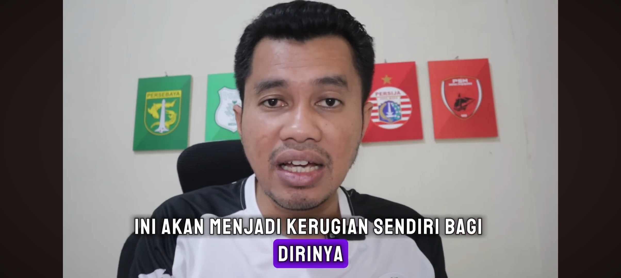 KOMENTATOR: Komentator sepak bola nasional, Syahputra Kembaren ulas kekalahan Timnas Indonesia atas Jepang.