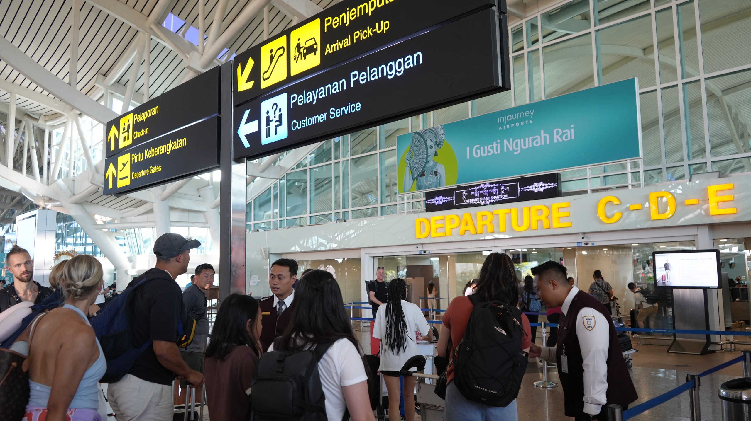 TERTINGGI: Trafik penumpang di Bandara Ngurah Rai
