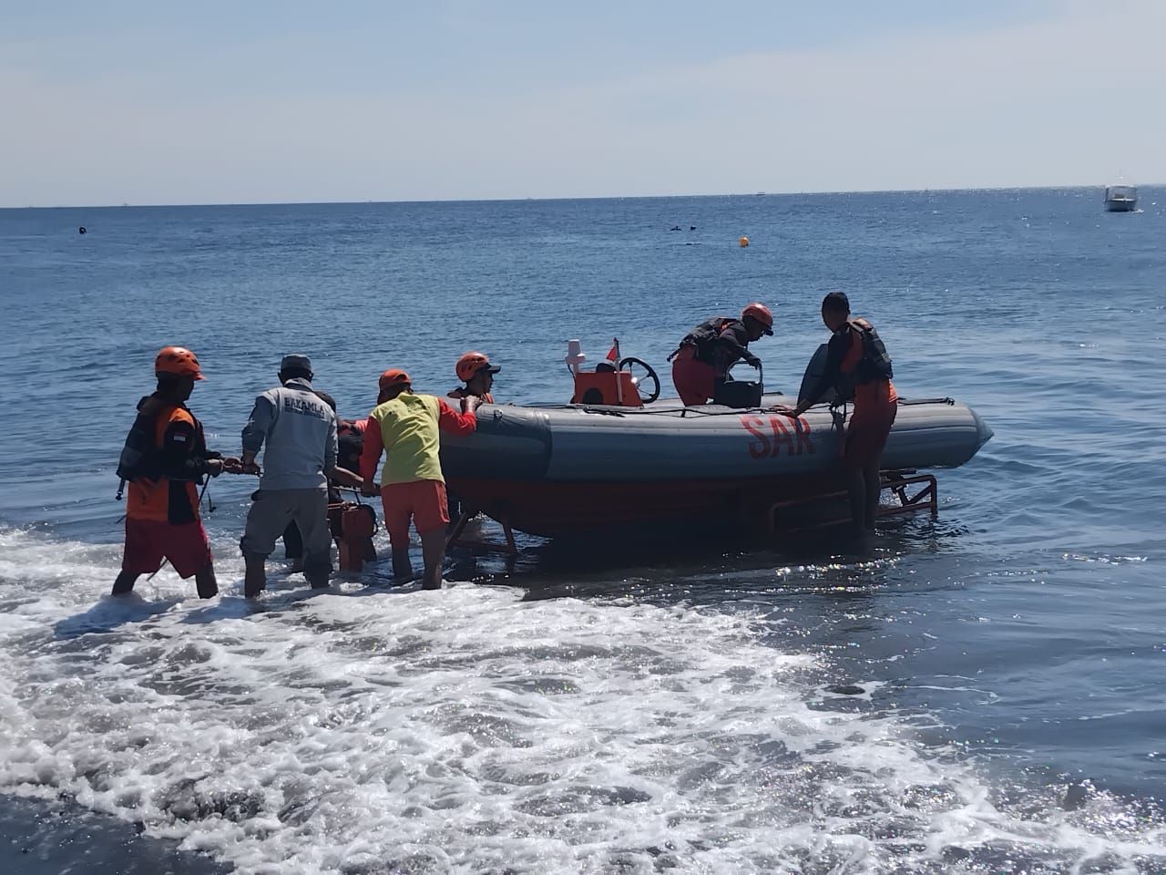 Tim SAR gabungan resmi menghentikan proses pencarian terhadap seorang pemancing bernama I Ketut Sudika, yang dilaporkan hilang di perairan Lean, Desa Bunutan, Kecamatan Abang, Karangasem.