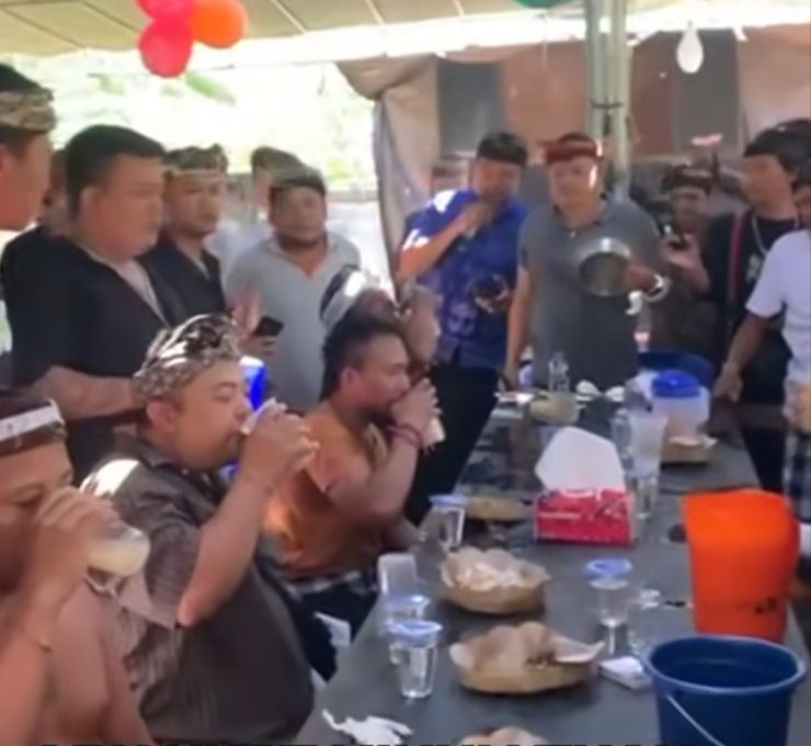 Beredar video lomba minum Tuak di Karangasem