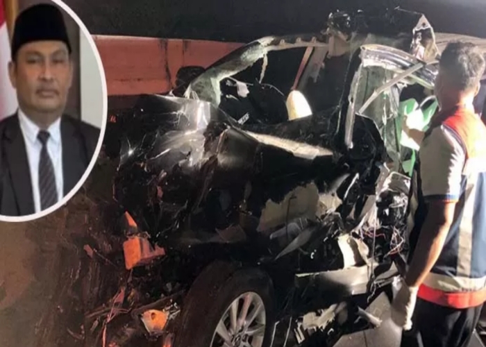 RINGSEK: Kondisi mobil Zenix yang ditumpangi korban ringsek parah di bagian depan usai menabrak truk di tol Paspro. Inset, korban semasa hidup.