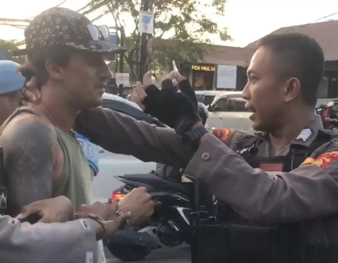Polres Badung menangkap dua orang WNA yang kedapatan membawa kokain