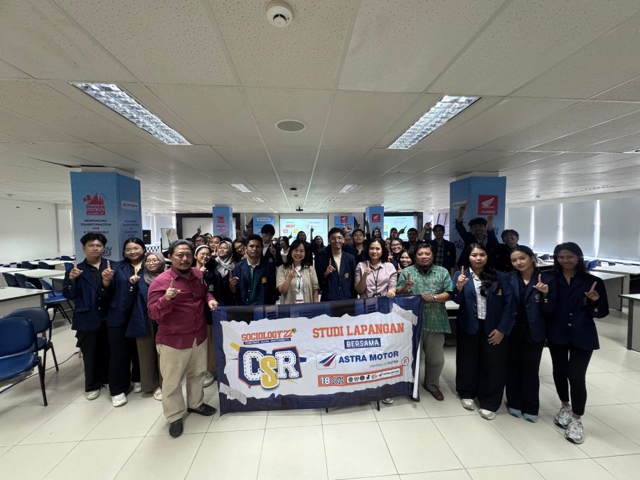 Astra Motor Bali terima kunjungan 45 orang mahasiswa Program Studi Sosiologi, Fakultas Ilmu Sosial dan Ilmu Politik, Universitas Udayana.