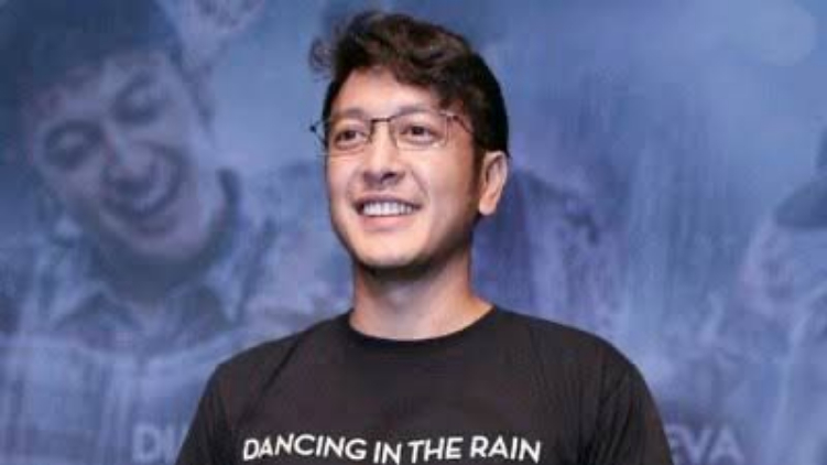Dimas Anggara seorang aktor papan atas Indonesia