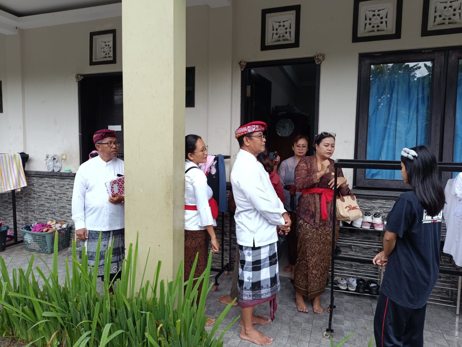 Sidak Komisi IV DPRD Tabanan ke salah satu yayasan di Tabanan terkait viral eksploitasi anak oleh panti asuhan.