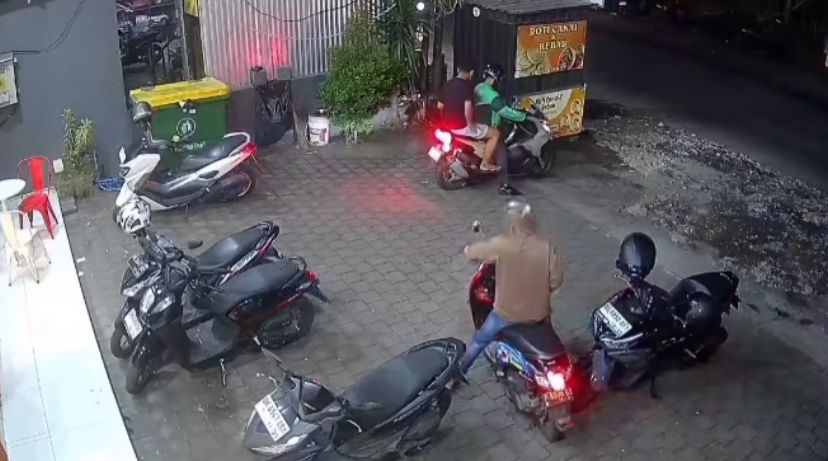 Pencurian Helm Terjadi di Taman Griya Jimbaran