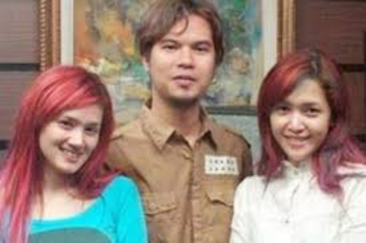 Ahmad Dhani mengunggah video kompilasi yang disebut ghibahan dan fitnahan Maia Estianty