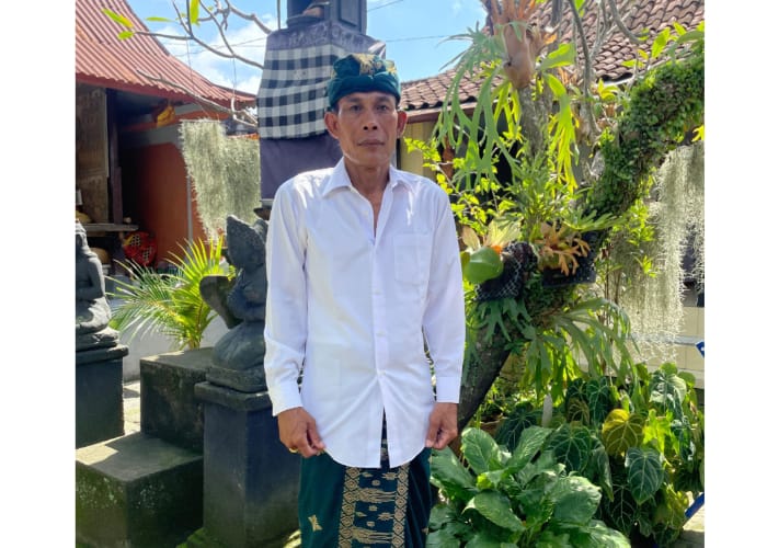 PENGABDIAN : I Nyoman Sudarmanta, pegawai administrasi di Dinas Pendidikan, Kepemudaan dan Olahraga (Disdikpora) Klungkung.