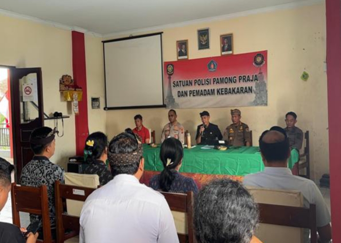 DIPANGGIL : Forum pembinaan yang dipimpin langsung oleh Wakil Bupati Klungkung Tjokorda Gde Surya Putra.