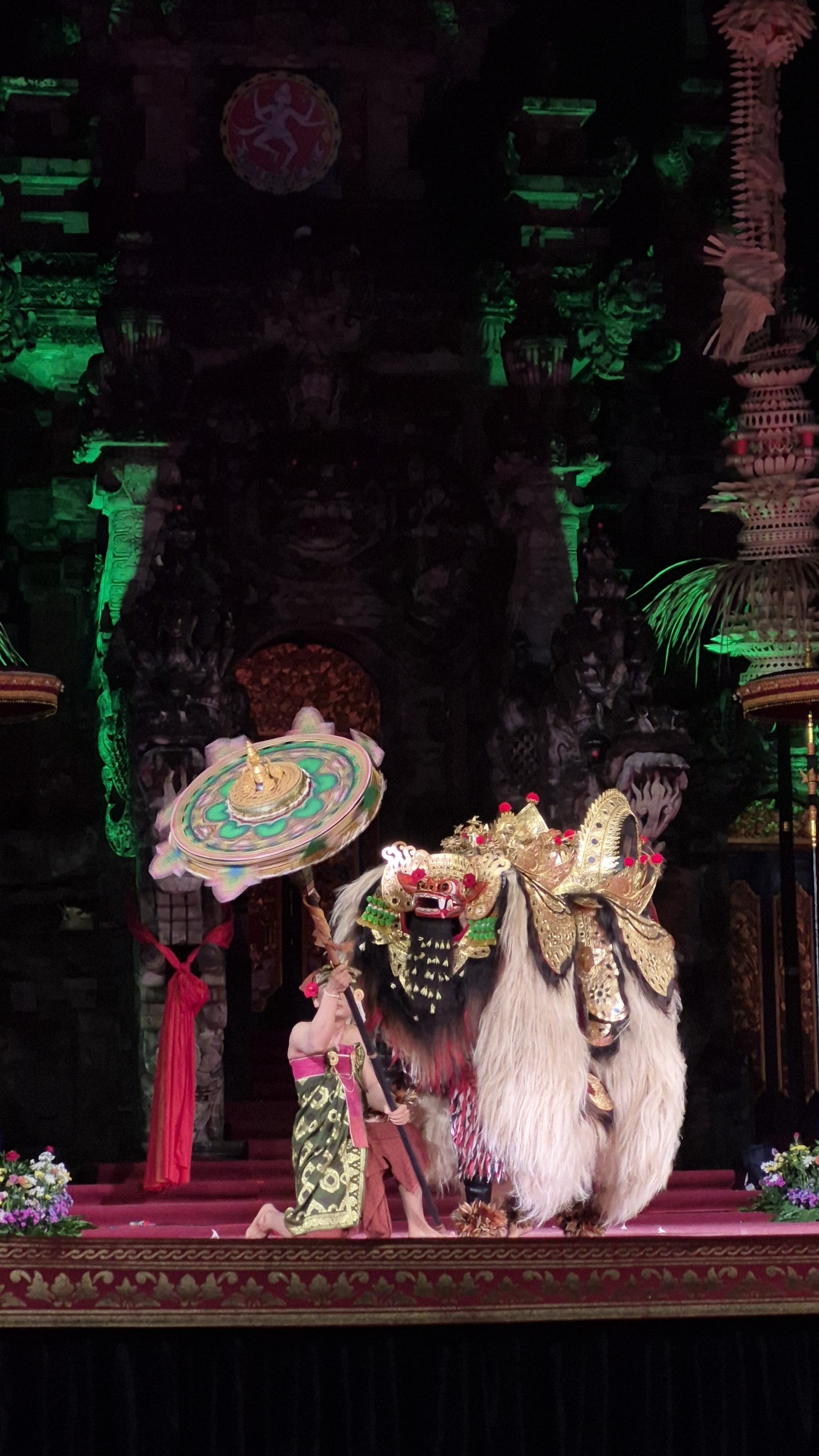 LOMBA: Sanggar Seni Tari dan Tabuh Semeton Barong Munggu, Desa Adat Munggu, Kecamatan Mengwi saat tampil dalam lomba Bapang Barong di PKB ke-47, Kamis (3/7).