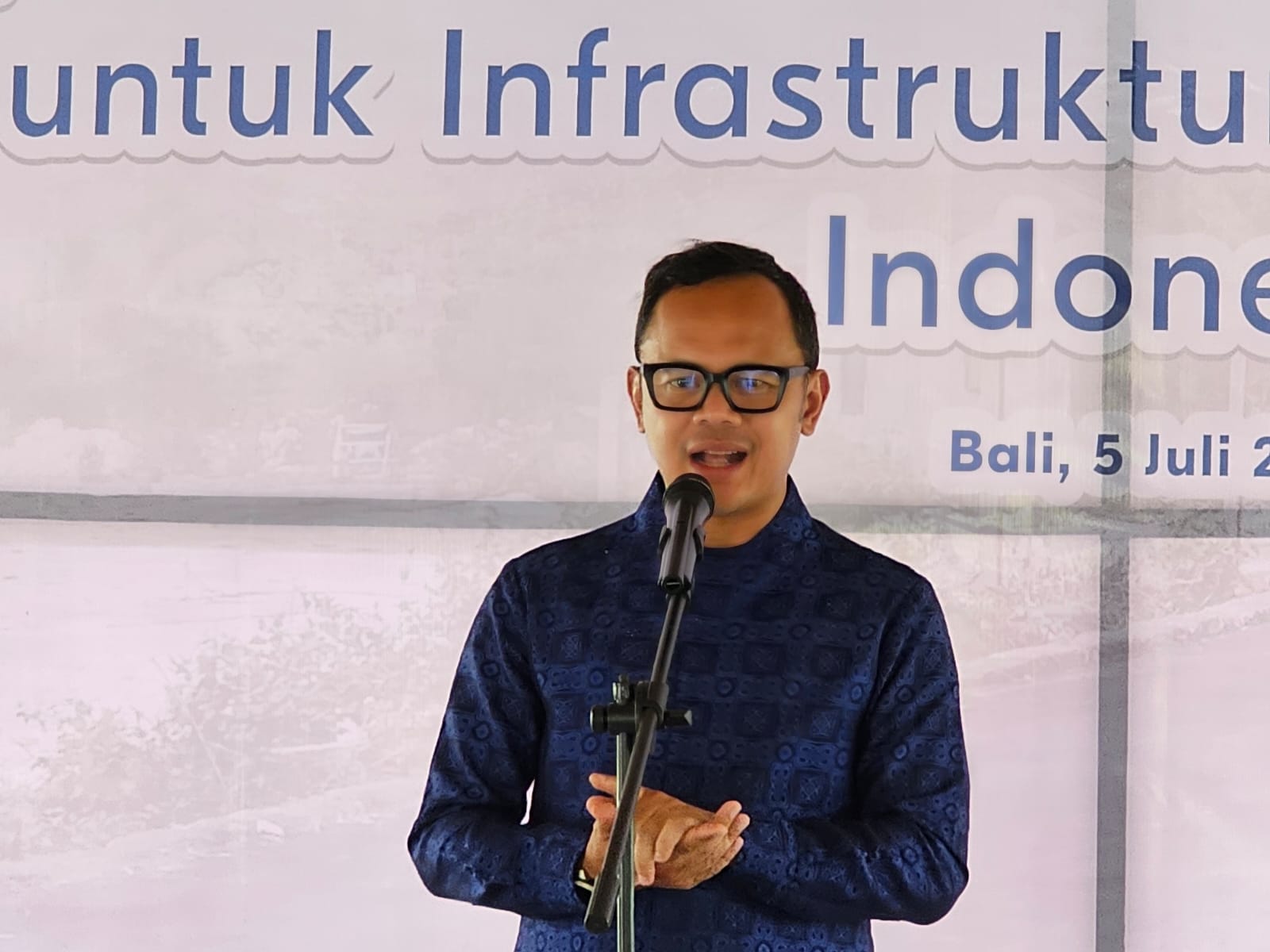 KEBIJAKAN: Wakil Menteri Dalam Negeri (Wamendagri) RI, Bima Arya Sugiarto, saat melakukan kunjungan ke Bali, Sabtu (5/7)