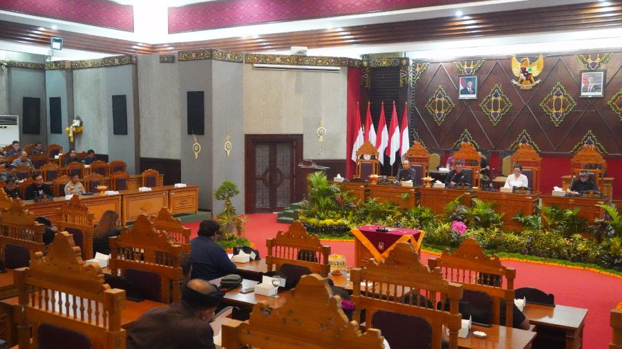 DPRD Karangasem mengesahkan pertanggungjawaban APBD 2024, pada Jumat (4/7/2025).