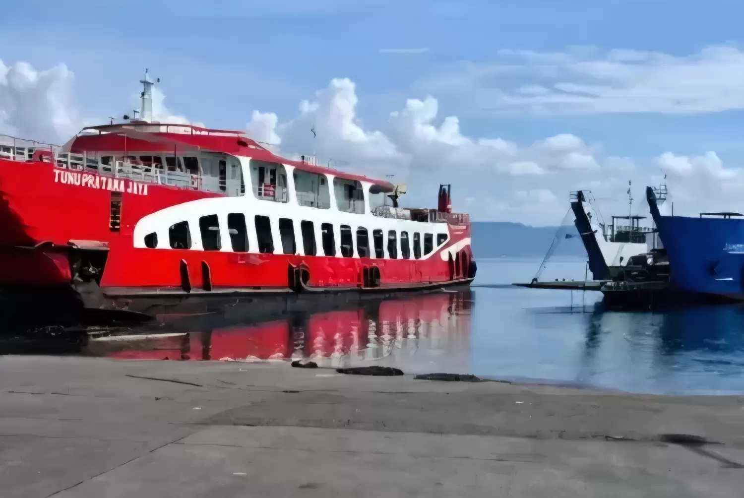 Tampilan KMP Tunu Pratama Jaya semasa masih beroperasi, sebelum tenggelam di Selat Bali. (istimewa)