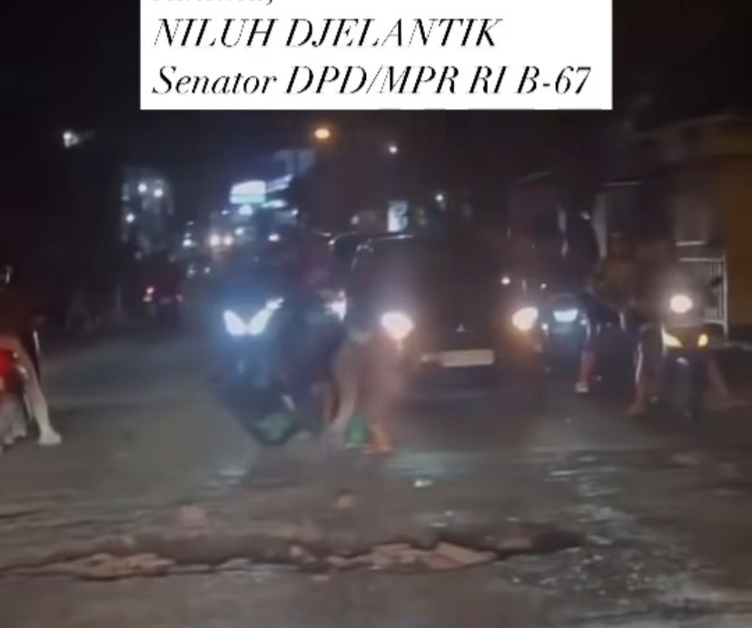 Niluh Djelantik Soroti Jalan Berlubang di Bedulu Gianyar