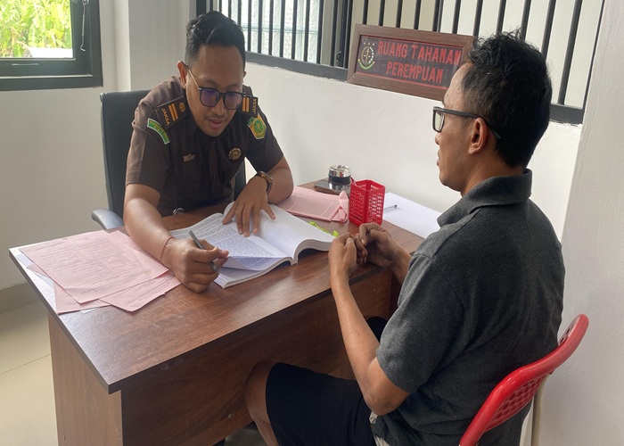 DITAHAN :Kejaksaan Negeri (Kejari) Gianyar kembali melanjutkan proses hukum atas perkara dugaan kekerasan seksual terhadap anak.