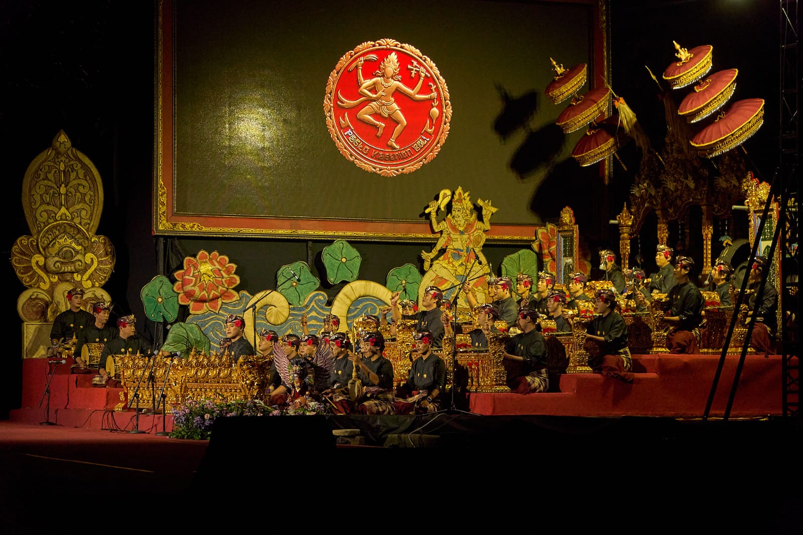 PARADE : Utsawa (Parade) Gong Kebyar Dewasa Pesta Kesenian Bali (PKB) ke-47.