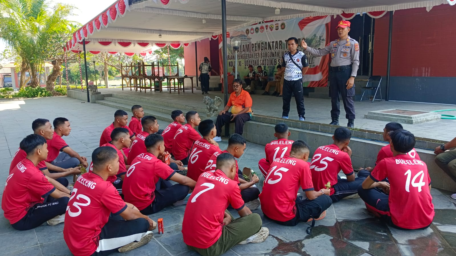 Kegiatan TC tim Sepak Bola Buleleng menjelang Porprov Bali 2025.
