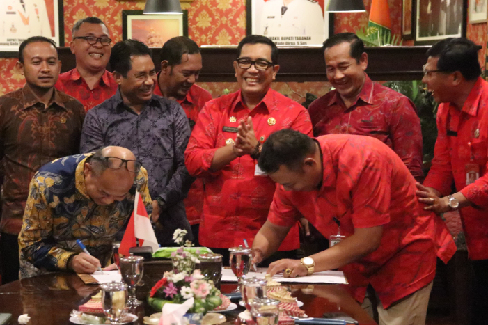 Pemerintah Kabupaten Tabanan dan Kabupaten Halmahera Timur resmi menandatangani nota kesepahaman (MoU).