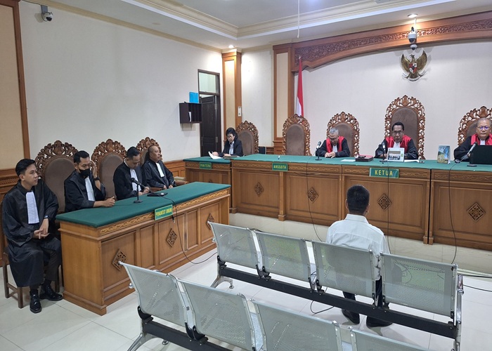SIDANG : Sidang perkara korupsi APBDes Tusan dan korupsi SMKN 1 Klungkung terus berlanjut.