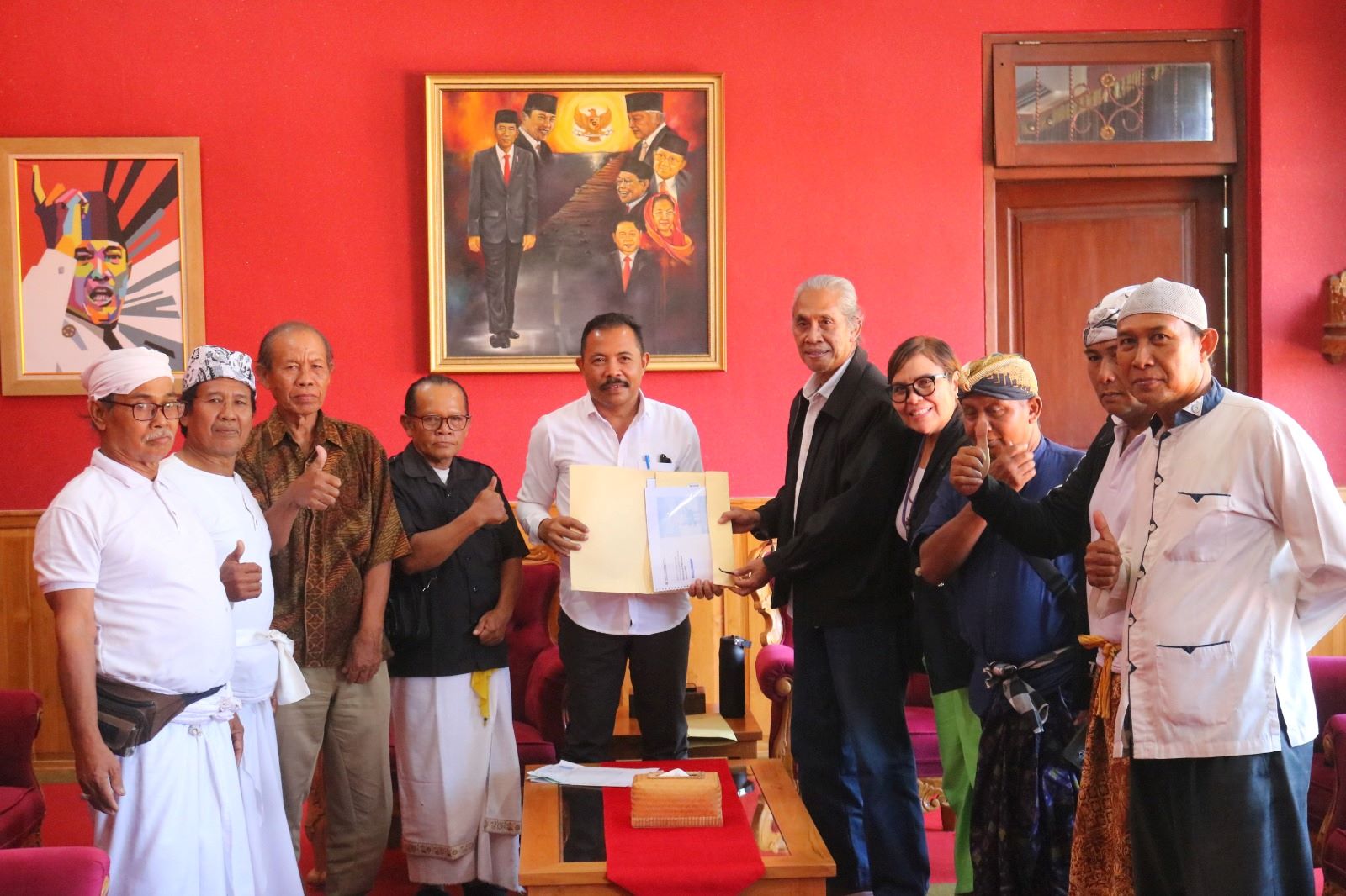 Forum Audiensi Masyarakat Peduli Kelautan Buleleng (FMPKB) audiensi dengan Ketua DPRD Buleleng Ketut Ngurah Arya, Rabu (23/7/2025).