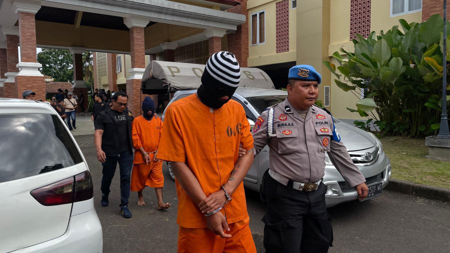 Kapolres Jembrana AKBP Kadek Citra Dewi Suparwati, saat rilis kasus pencurian sepeda motor dengan tersangka seorang residivis, Jumat (25/7/2025).