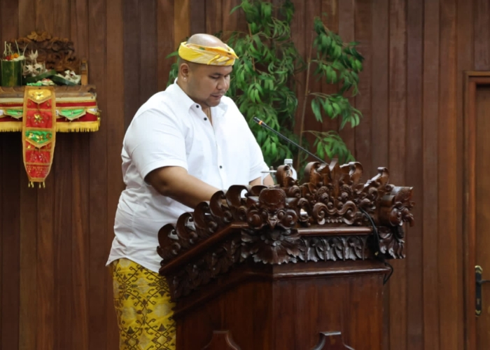 Pandangan umum tersebut dibacakan oleh Sekretaris Fraksi Golkar, I Kadek Widya Sumartika, dalam rapat paripurna yang digelar Senin (28/7/2025) di kantor DPRD Klungkung.