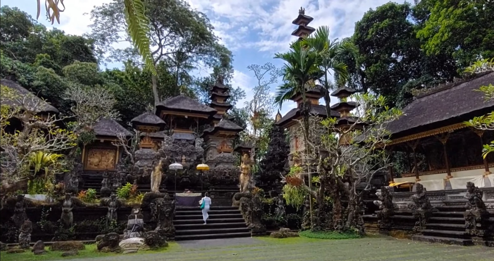 Jaens Spa - The Art of Wellbeing - https://jaensspa.com/wp-content/uploads/2026/02/cropped-Logo-Spa-Center.png