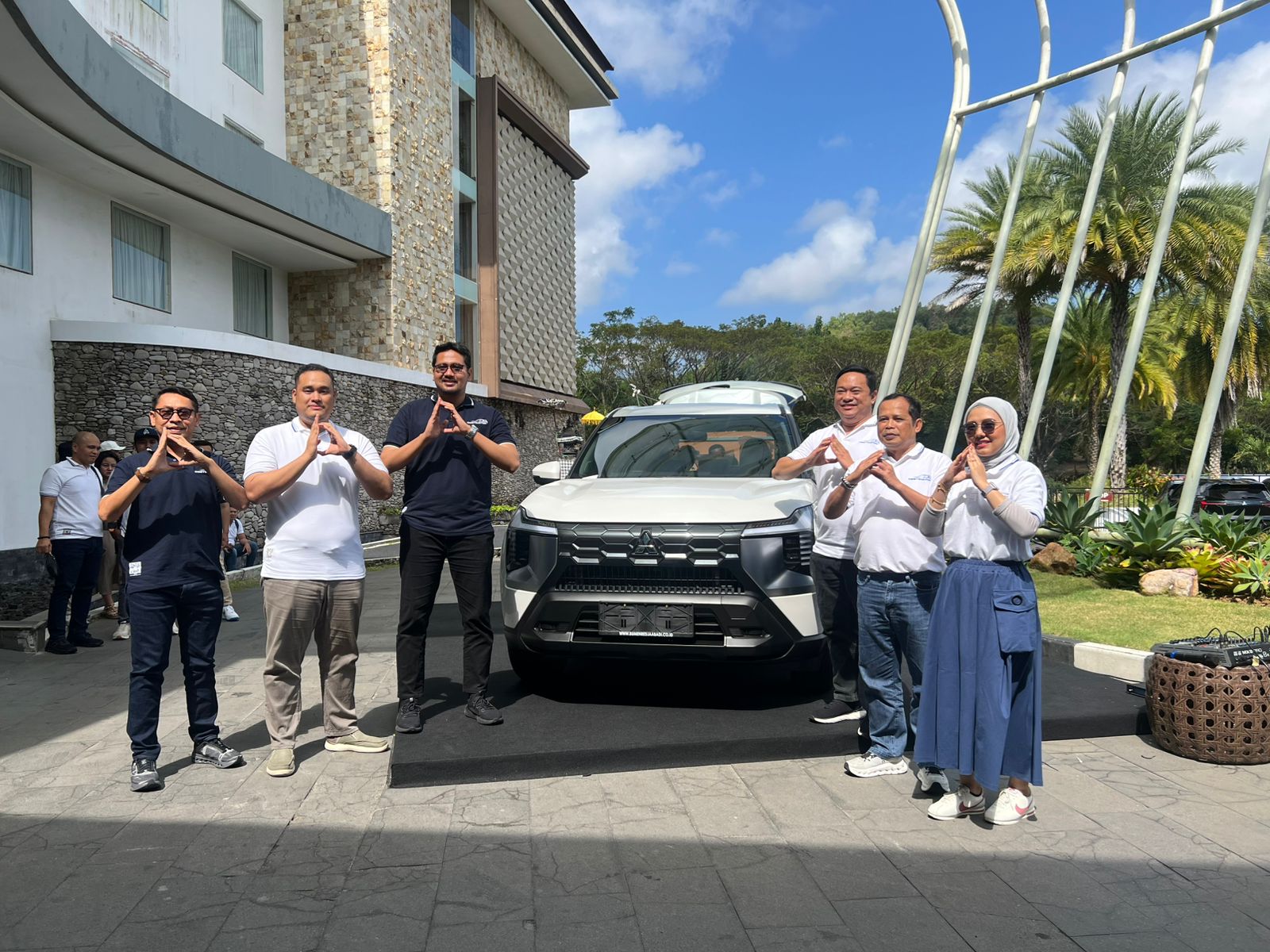 Mitsubishi Destinator Hadir di Bali, SUV Premium Keluarga dengan Teknologi Terkini