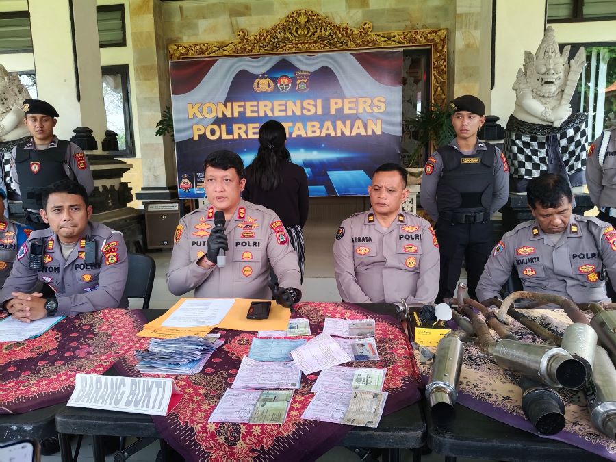 Polres Tabanan tetapkan satu orang dalam kasus kecelakaan di Selemadeg Barat.