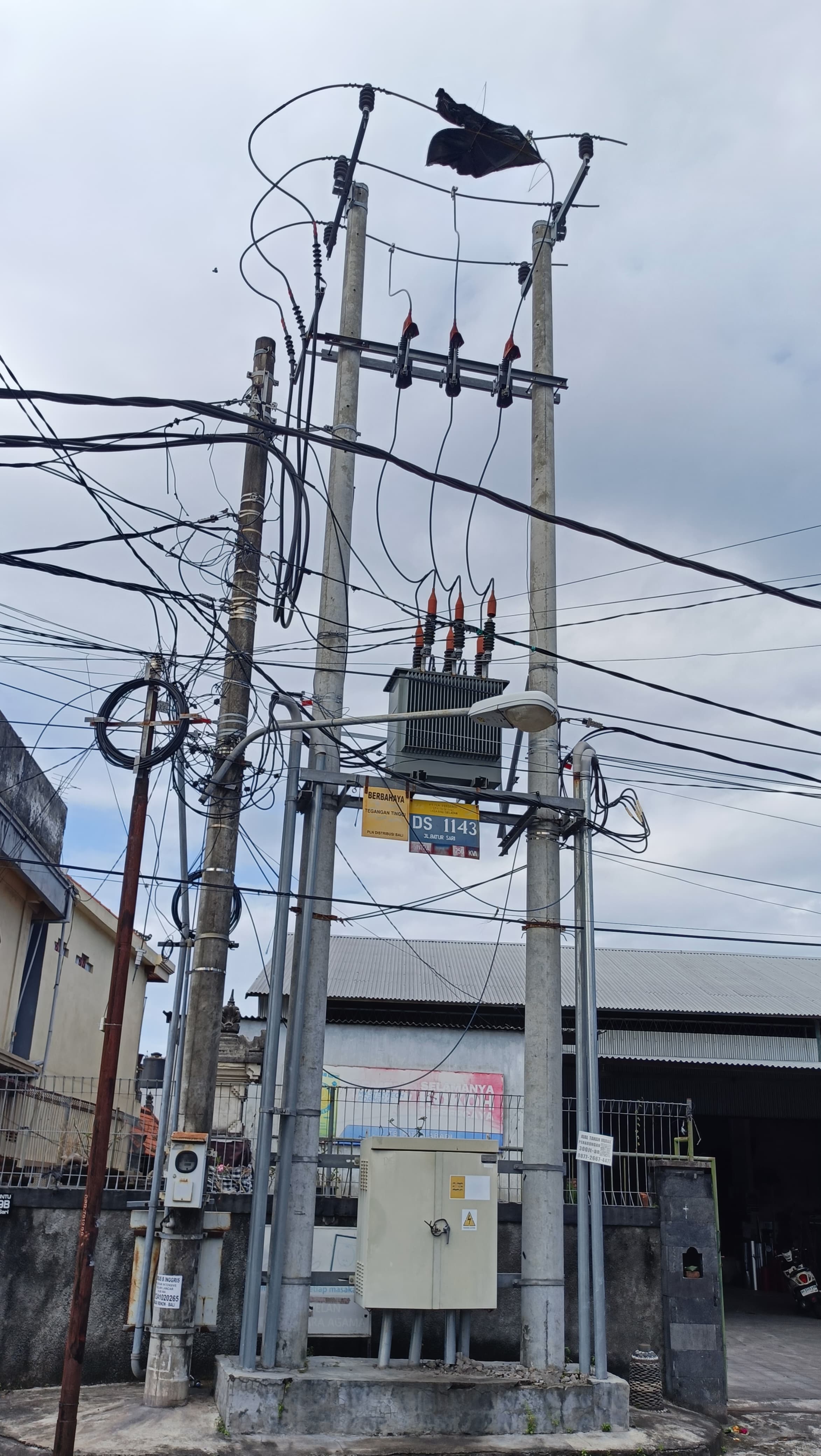 GANGGUAN: PLN Catat 43 Gangguan Listrik Akibat Layang-Layang, Lebih Banyak dari Sepanjang 2024